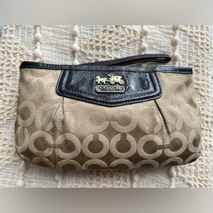 Coach Madison Op Art Wristlet